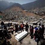 Perú ha superado el récord mundial de mortalidad durante la pandemia