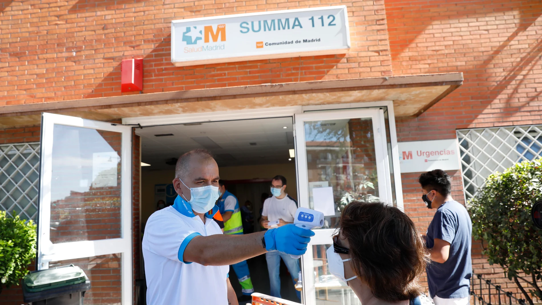 Dispositivo para la realización de pruebas PCRa vecinos de Alcobendas