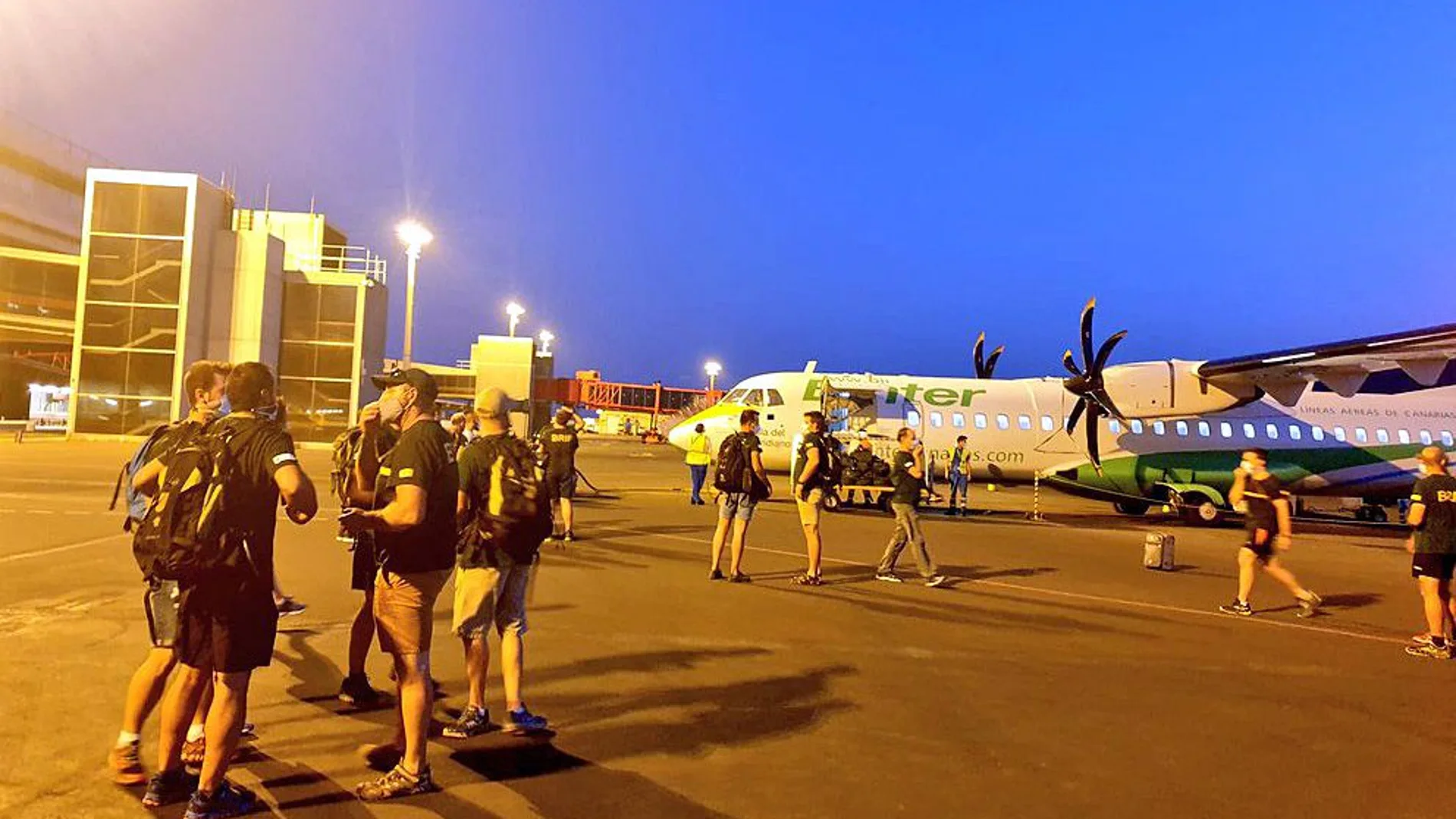 Miembros del Brif de Lubia llegan a Canarias