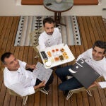 Eduard xatruch dirige junto a oriol castro y mateu casañas disfrutar, en Barcelona