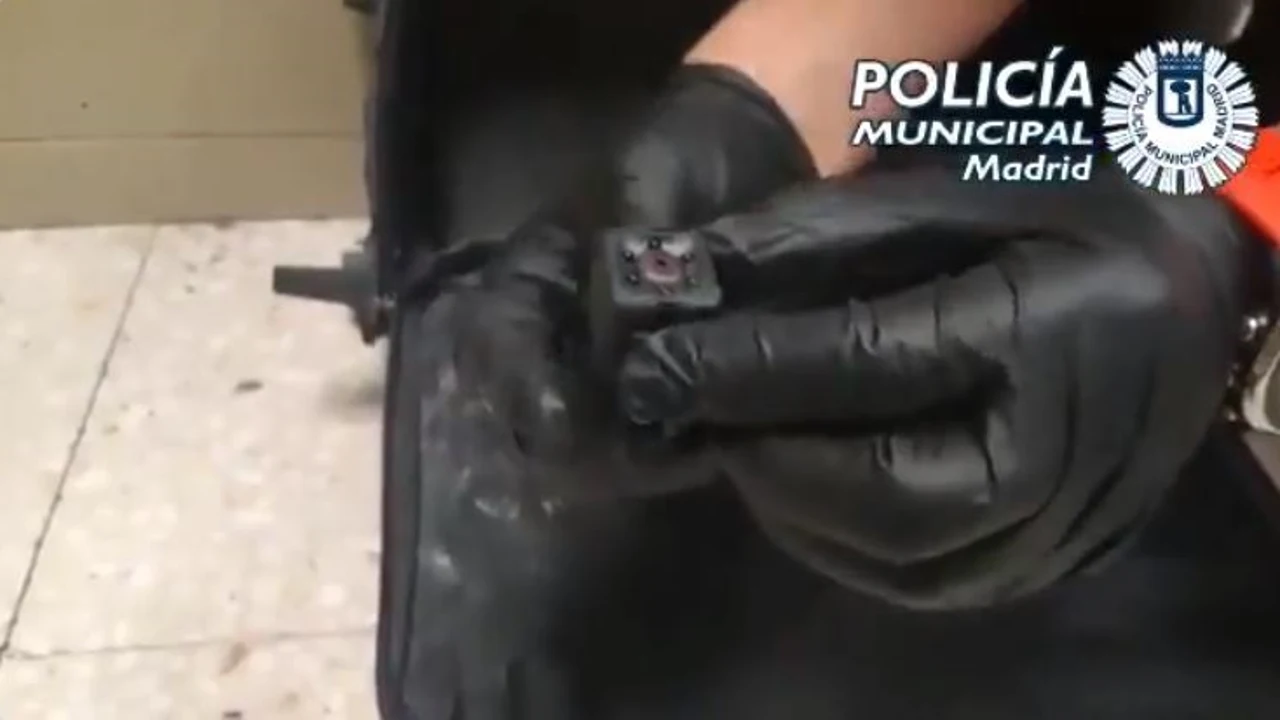 Un detenido en Madrid por grabar con una cámara escondida en la maleta las partes  íntimas de mujeres