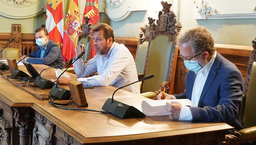 Junta de Gobierno presidida por Óscar Puente