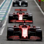 Leclerc y Vettel rodando en el circuito de Spa-Francorchamps