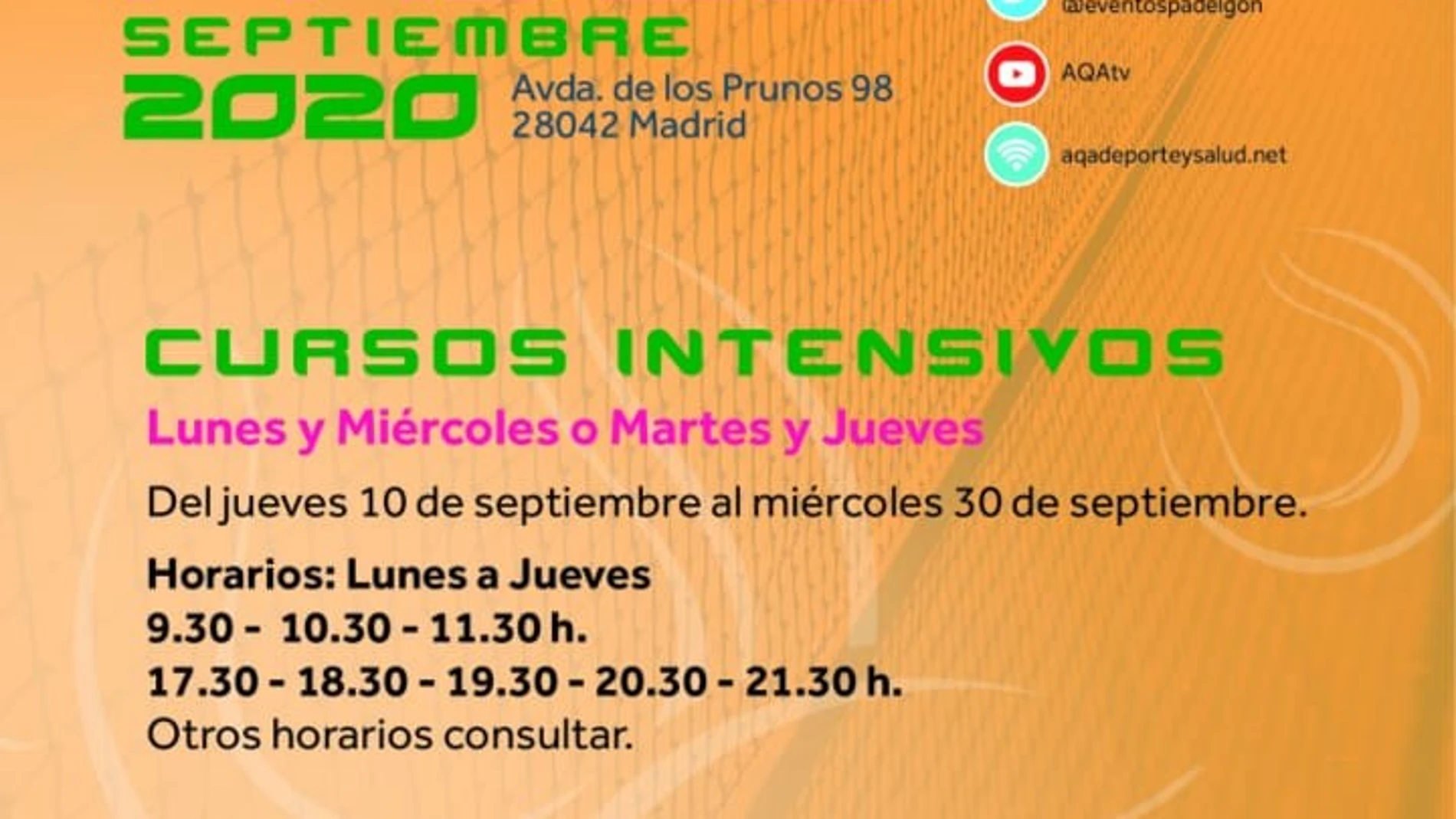Cartel de los cursos intensivos de pádel.