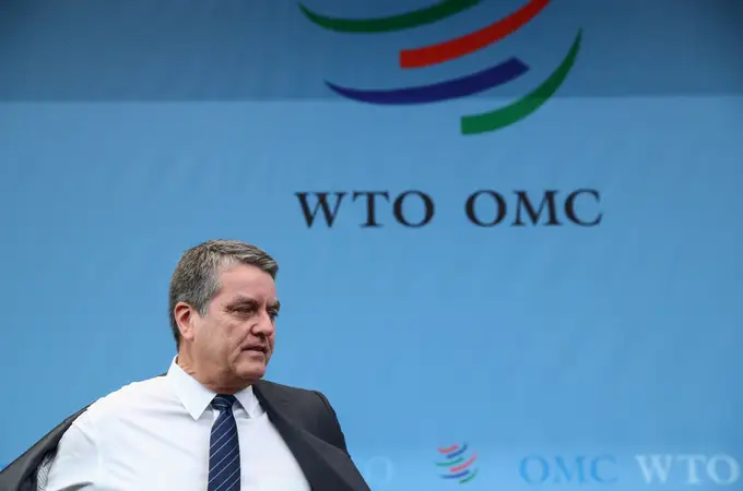 La OMC se queda sin capitán en la peor de sus tormentas y rehén de Trump
