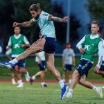 Sergio Ramos, en un entrenamiento con la selección