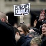 Los franceses salieron a la calles el 10 de enero de 2015 en solidaridad con el semanario satírico con el estogan "Jes suis Charlie"