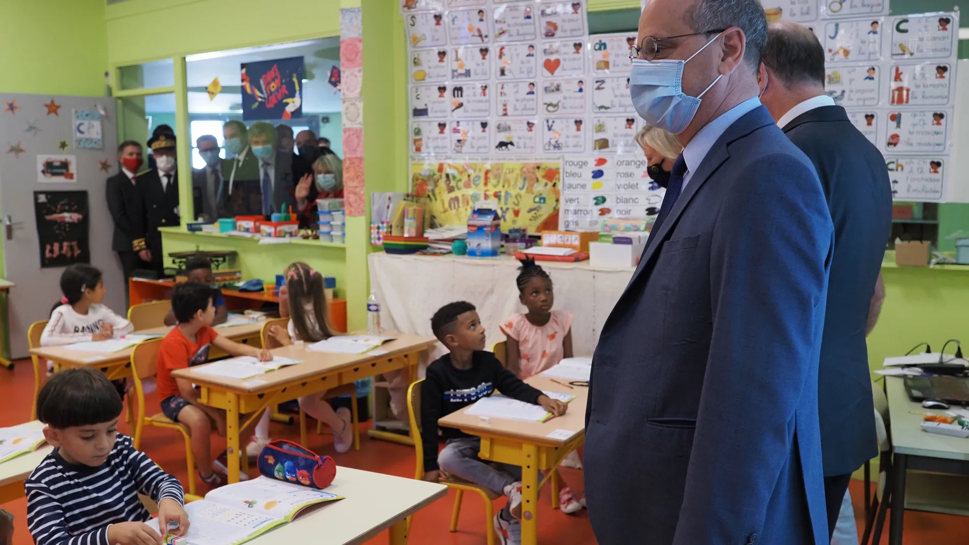 French students return to school amid coronavirus pandemic