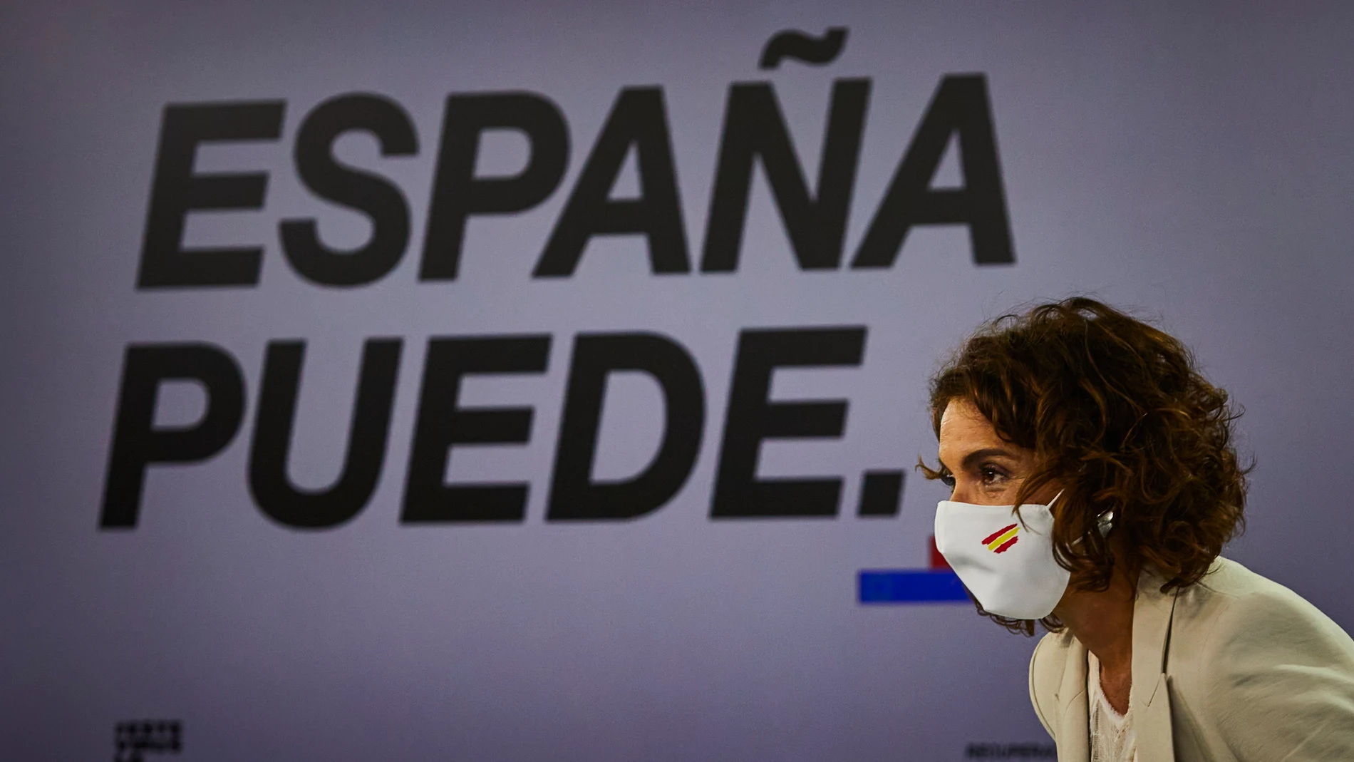 La ministra de Hacienda y portavoz del Gobierno, María Jesús Montero, ofrece una rueda de prensa posterior a la reunión del Consejo de Ministros celebrado, este martes, en el Palacio de la Moncloa en Madrid.