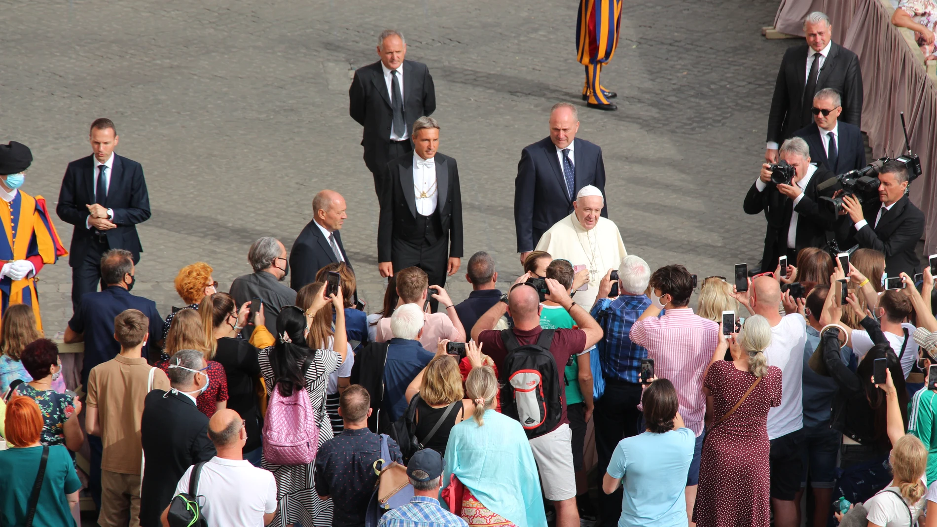 El Papa en su primera audiencia con fieles después de seis meses. Imagen Alicia Romay