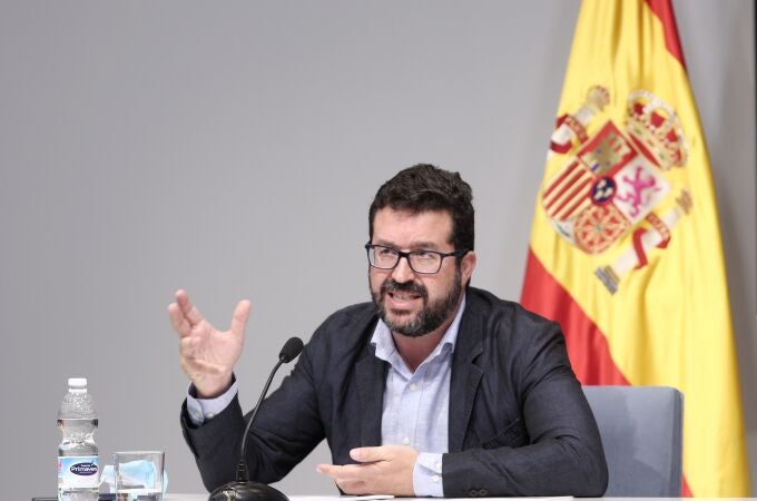 El secretario de estado de Empleo y Economía Social, Joaquín Pérez Rey, en rueda de prensa