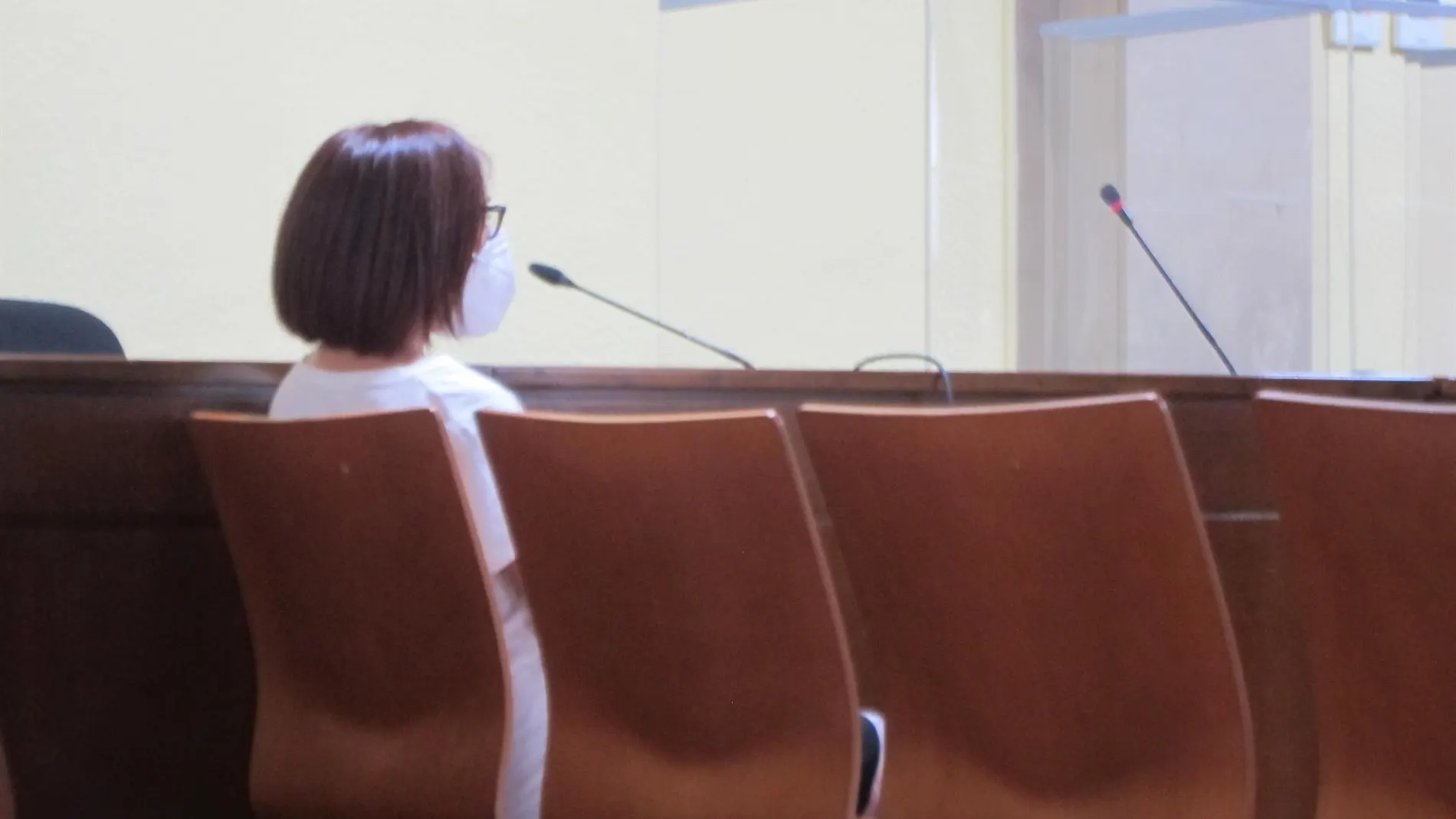 La acusada durante el juicio en la Audiemcia de Jaén