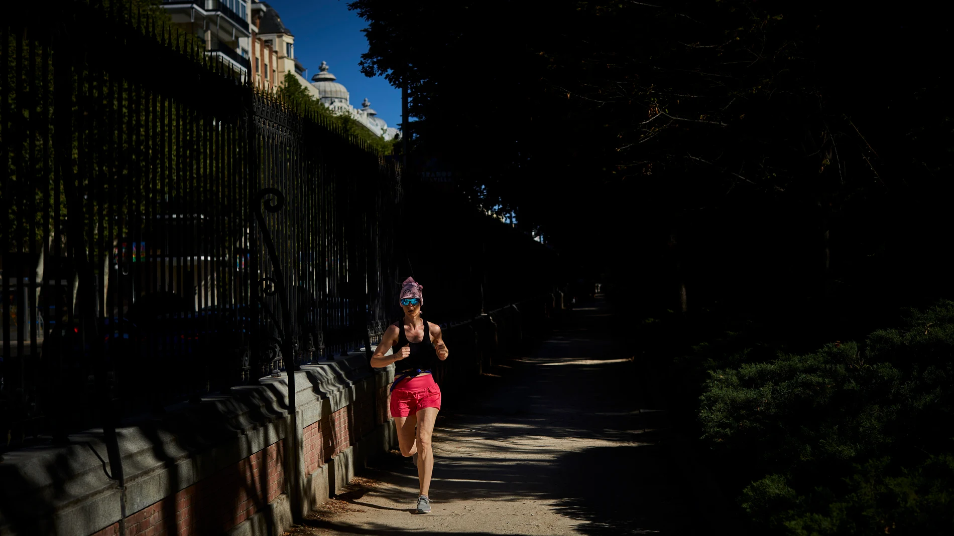 El uso de mascarilla no es obligatorio para hacer deporte individual en exteriores, como el running.