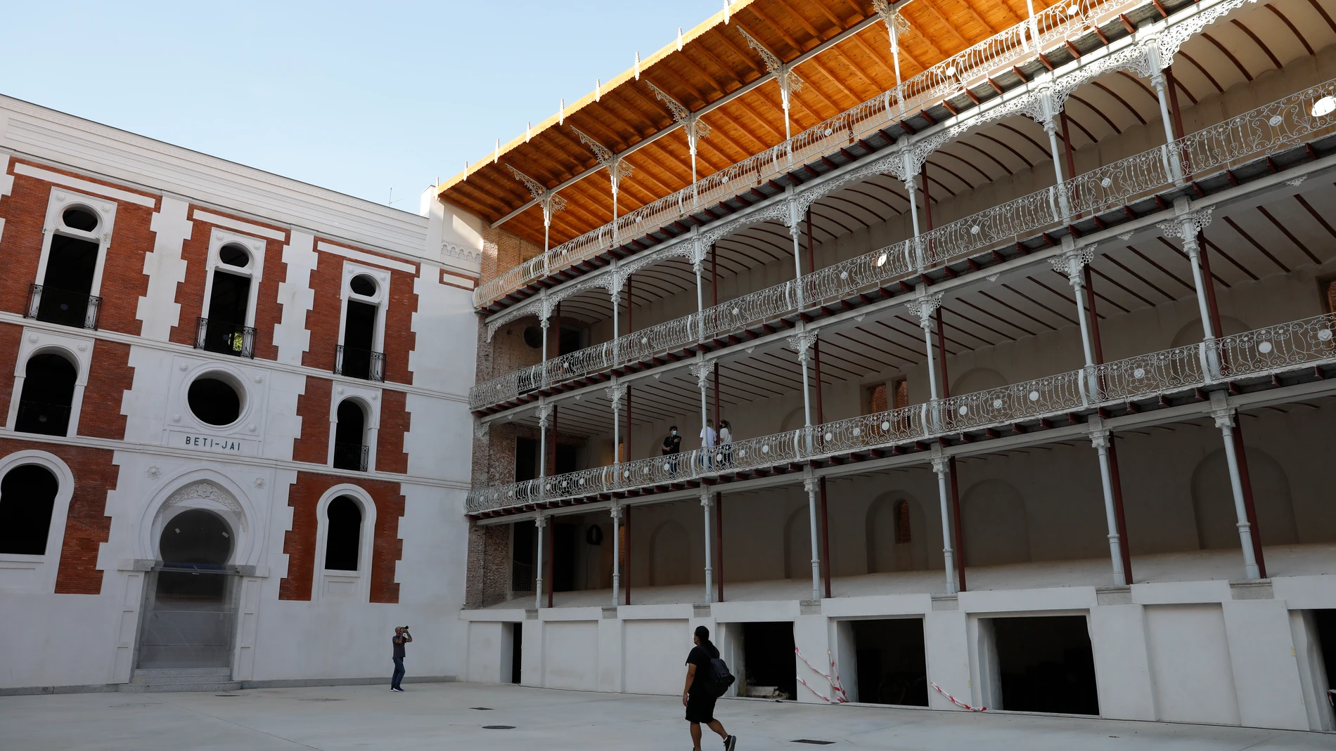 Frontón del Beti Jai