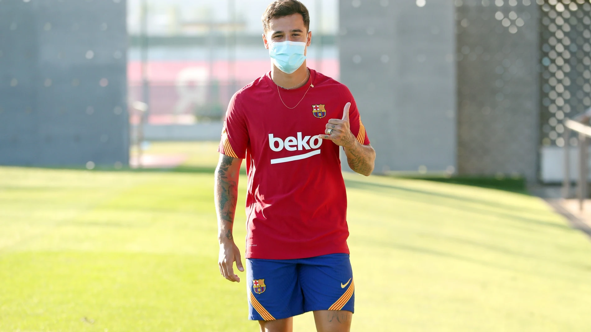 Fútbol.- Coutinho anticipa su regreso y ya trabaja con Koeman
