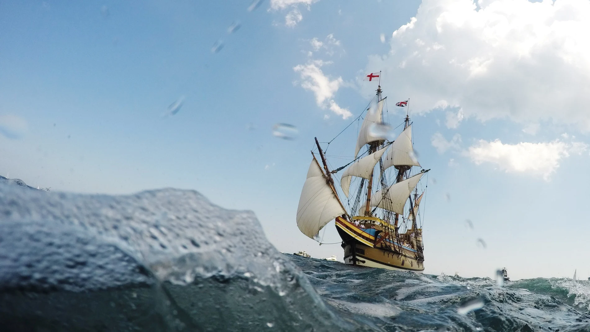 The newly renovated Mayflower II, a replica of the original ship that sailed from England in 1620, sails back to its berth in Plymouth, Massachusetts, U.S., August 10, 2020. REUTERS/Brian Snyder