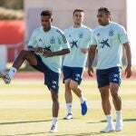 Adama Traoré en el entrenamiento de la selección