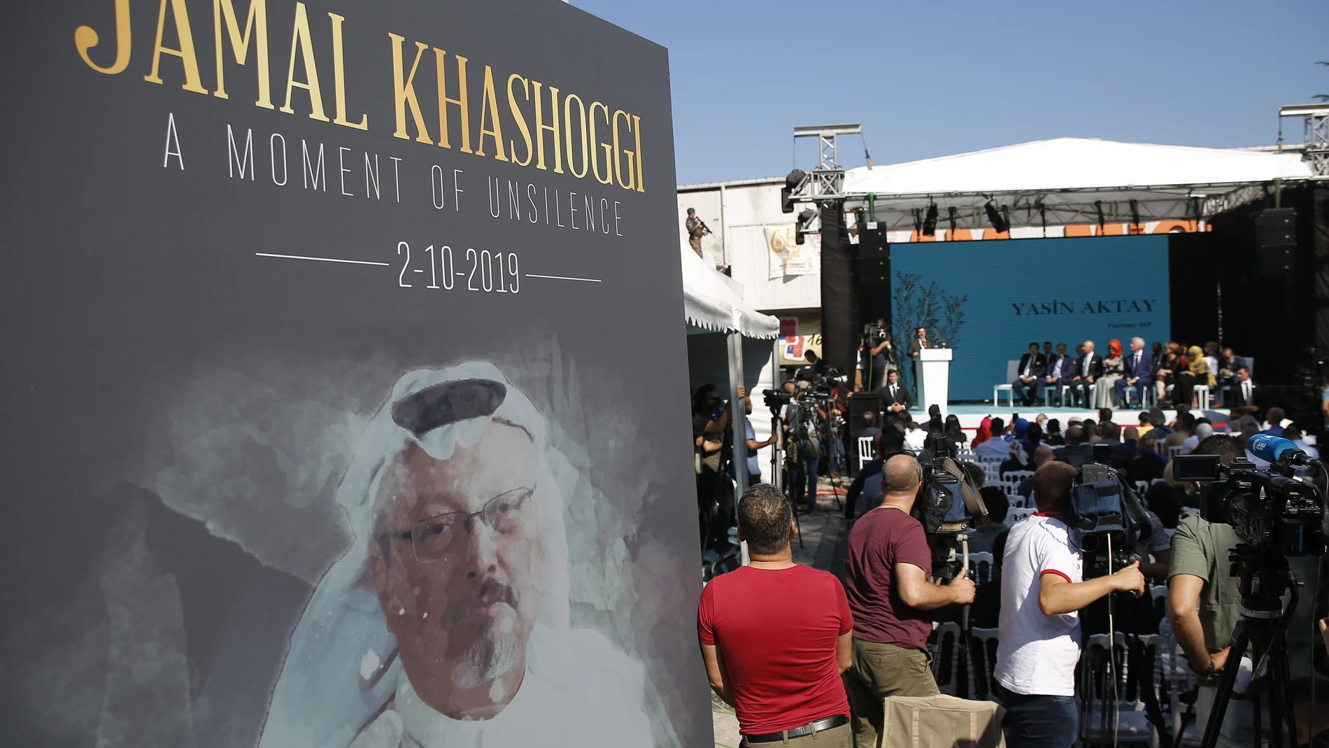 Cartel con la foto del periodista saudí Jamal Kashoggi