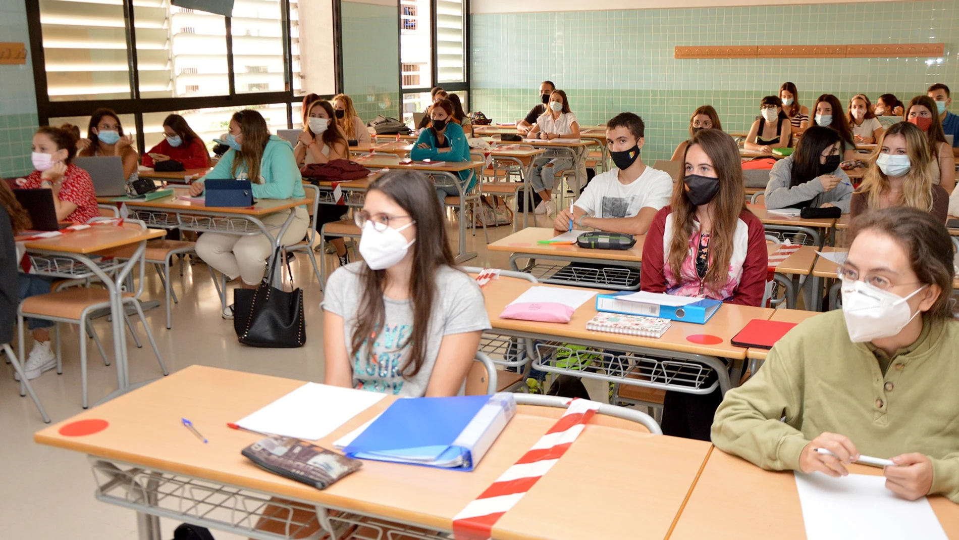 Máxima presencialidad, 'aulas espejo' y grupos alternos en el inicio de curso de la UCV