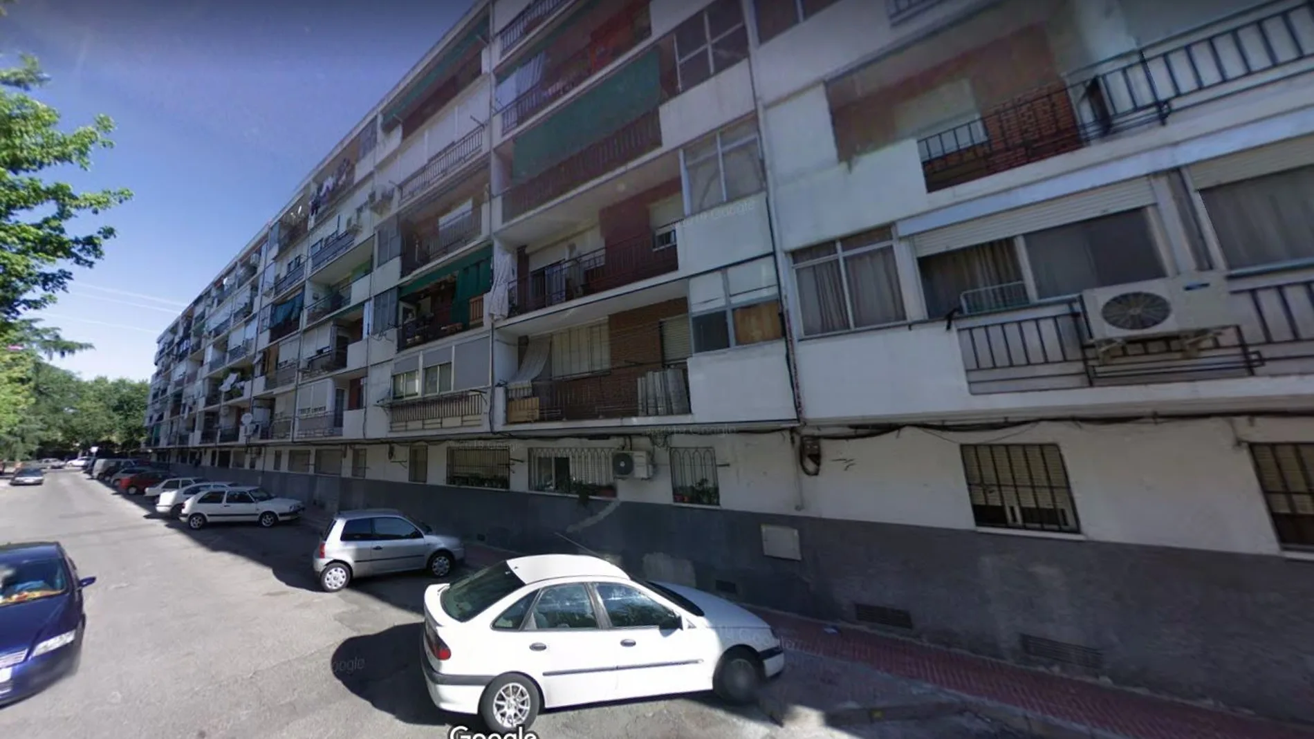 Calle Garza de Getafe, donde ayer un hombre fue detenido por amenazar con un cuchillo a su familia