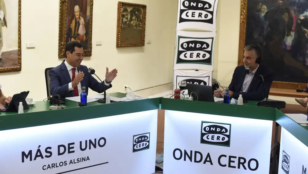 Juanma Moreno en &quot;Más de Uno&quot; de Onda Cero con Carlos Alsina