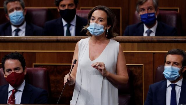 GRAF1803. MADRID, 09/09/2020.- La portavoz del PP en el Congreso, Cuca Gamarra durante la sesión de control al Gobierno en el Congreso este miércoles en donde se reclamará una vez más a la oposición unidad para abordar la crisis de la pandemia, en medio de las últimas polémicas políticas centradas en la renovación del Poder Judicial y las revelaciones del caso del espionaje al extesorero del PP Luis Bárcenas. EFE/J.J. Guillén