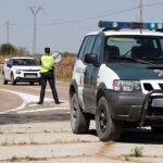 La Guardia Civil controla los accesos a Ejea de los Caballeros (Zaragoza) tras la decisión de confinar el municipio a causa del aumento de contagios
