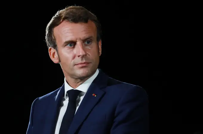 La ley que prepara Macron que prohibirá los “certificados de virginidad”