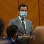 Juanma Moreno, este jueves ante el Pleno del Parlamento