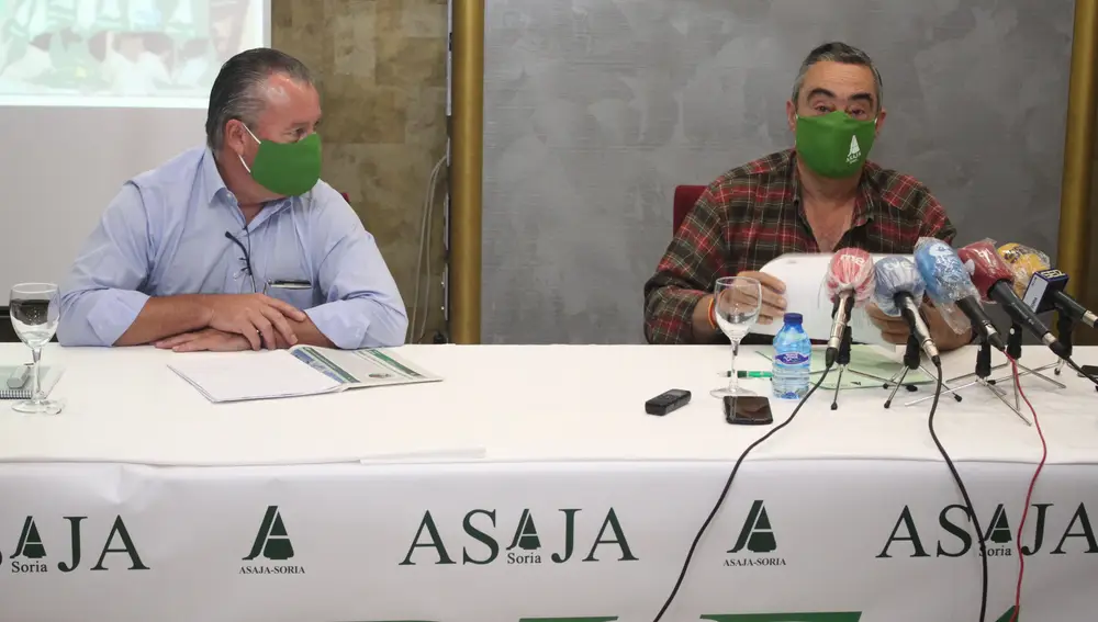 Donaciano Dujo (Izda) y Carmelo Gómez en la XXXVII Asamblea de Asaja Soria.EUROPA PRESS10/09/2020