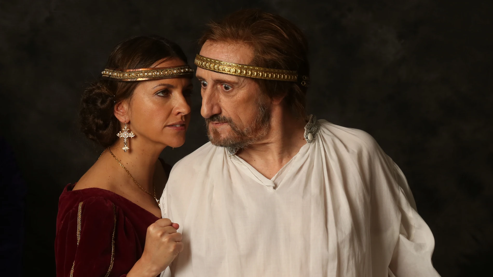 Ana Ruiz y José Luis Gil protagonizan "Eduardo II Ojos de Niebla"