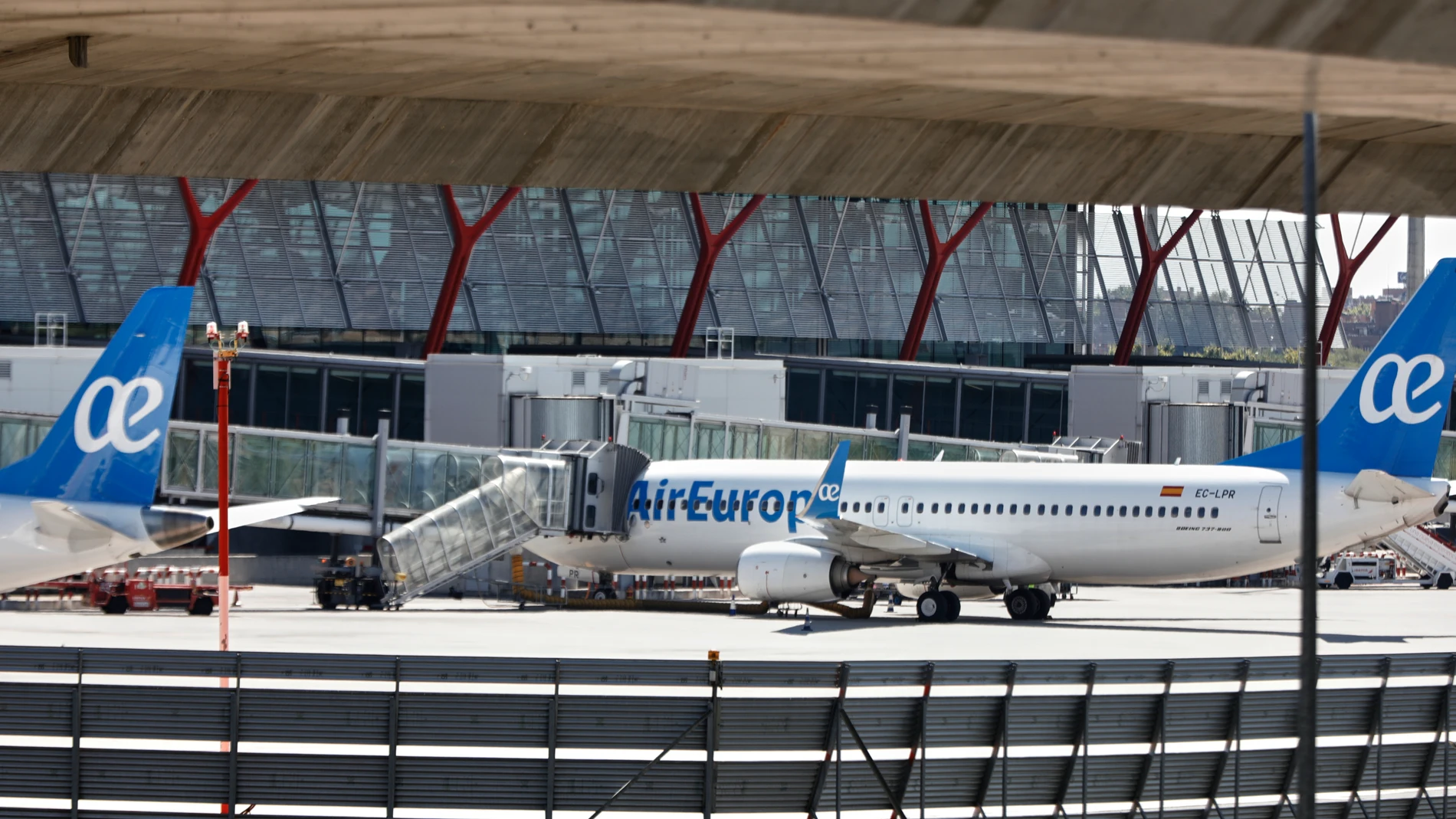 Los aeropuertos de Aena registraron en agosto un 69,6% menos de pasajeros que el año pasado