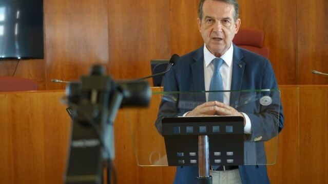El alcalde de Vigo y presidente de la FEMP, Abel Caballero, hará mañana otra propuesta a los alcaldes