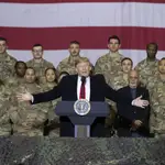 El presidente Donald Trump visitó por sorpresa a las tropas en Afganistán el día de Acción de Gracias de 2019