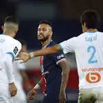 Neymar y Álvaro González mantuvieron un duelo muy caliente durante el PSG-Marsella.