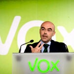 El eurodiputado de Vox Jorge Buxadé, ofrece un rueda de prensa