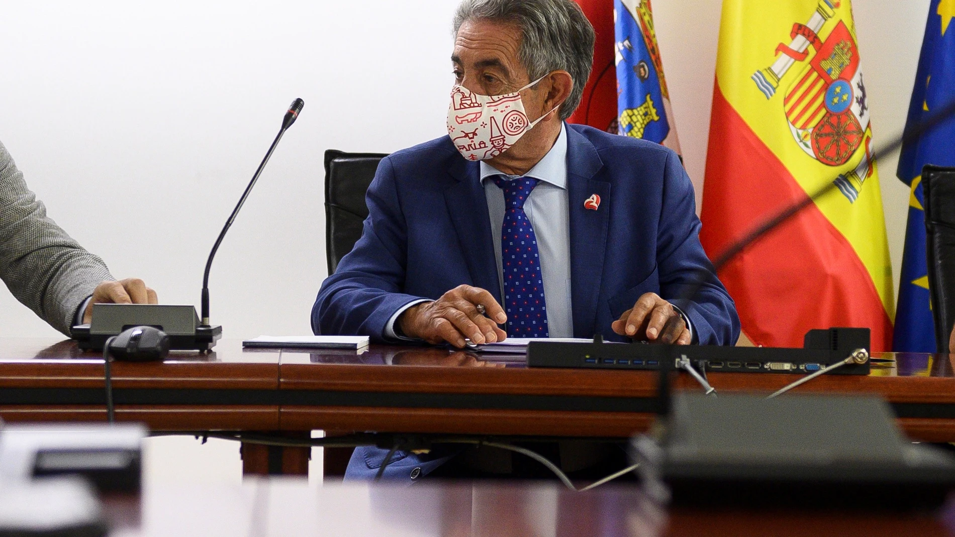 Revilla: Espero que el miércoles se abra Santoña porque los datos son buenos