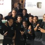 Álvaro Gonzaléz con sus compañeros de equipo. Con esa foto quiso responder a Neymar, quien el acusó de racista