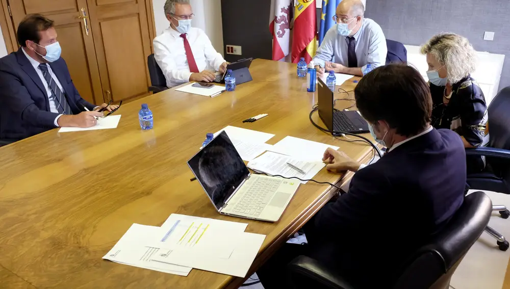 Reunión con el alcalde de Valladolid, Óscar Puente.JCYL15/09/2020