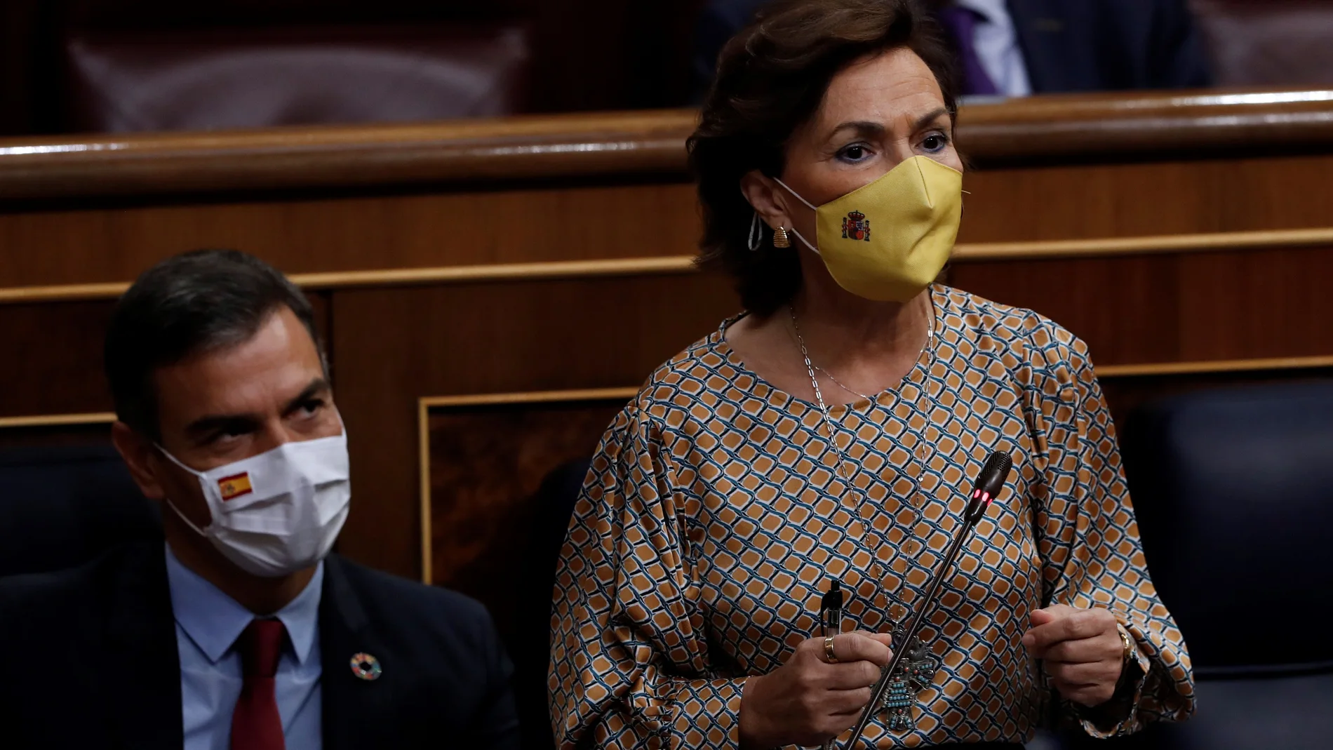 La vicepresidenta primera del Gobierno, Carmen Calvo, durante su intervención en la sesión de control al Ejecutivo