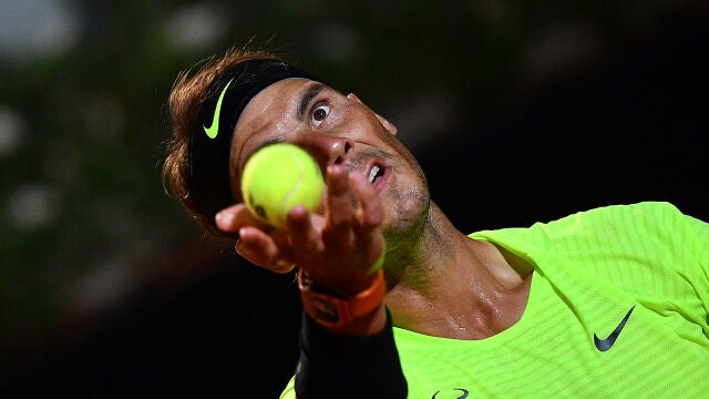 Rafael Nadal, durante su partido ante Carreño