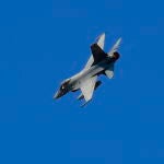Un F16 en una foto de archivo