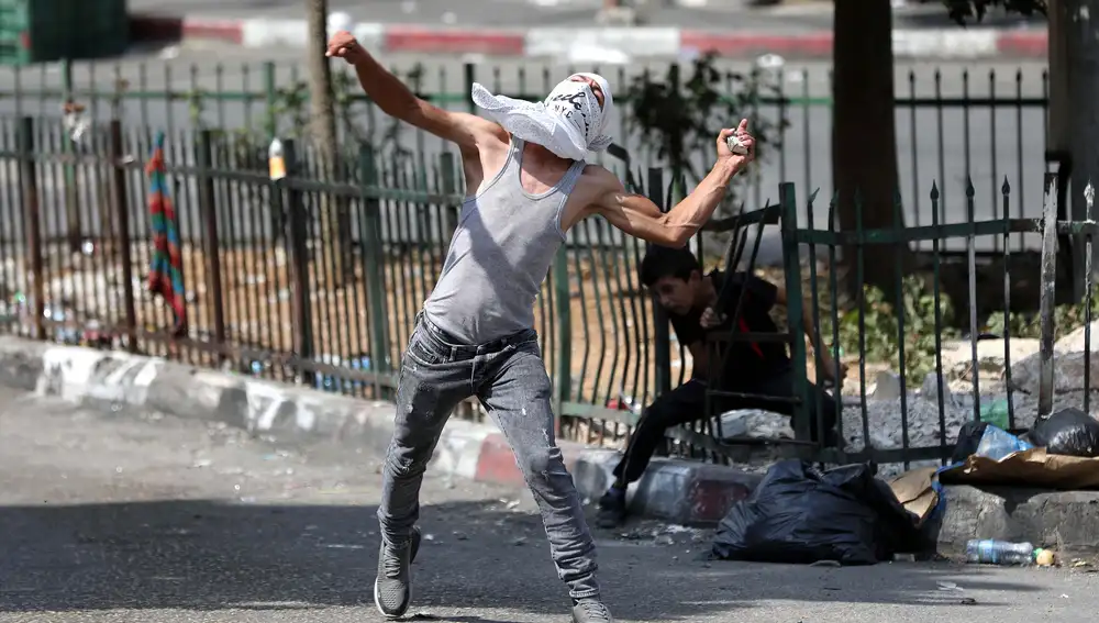 Enfrentamientos entre protestantes palestinos y fuerzas de seguridad israelíes en Hebron, 18 de sepriembre de 2020.