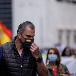 El secretario general de Vox, Javier Ortega Smith, durante una manifestación de tres asociaciones profesionales de las Fuerzas Armadas que transcurrirá desde la plaza de las Cortes frente al Congreso de los Diputados hasta la sede del Ministerio de Hacienda en la calle Alcalá. En Madrid, (España), a 19 de septiembre de 2020. El motivo de la manifestación se centra en la defensa de unas retribuciones "dignas".19 SEPTIEMBRE 2020;FUERZAS ARMADAS;CONCENTRACION;CONGRESO DE LOS DIPUTADOSRicardo Rubio / Europa Press19/09/2020