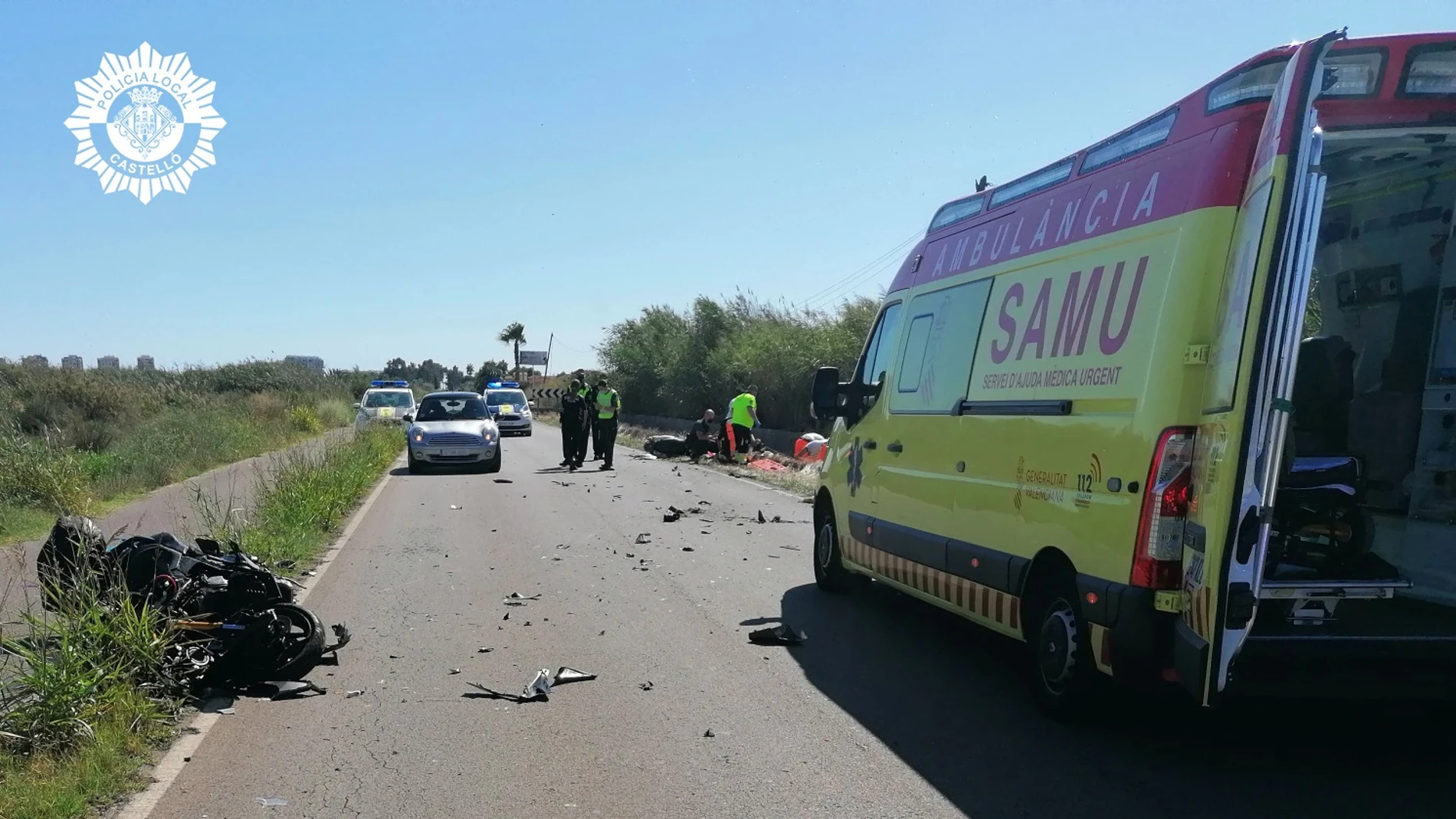 El motorista resultó muerto al volcar la moto y salirse de la vía. Imagen de archivo