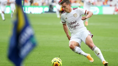 Nicolas de Préville con el Girondins de Burdeos.
