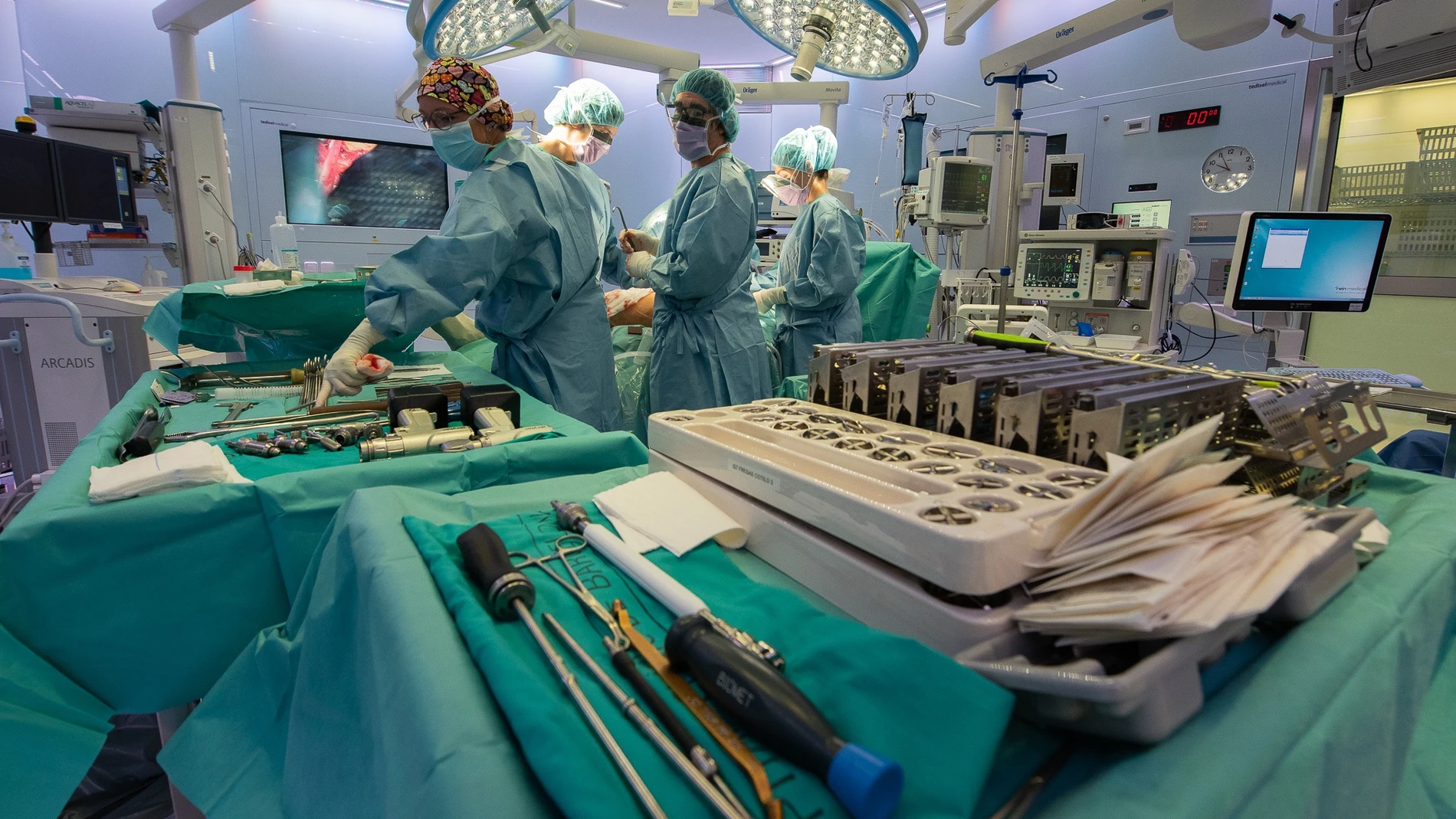 El Hospital Clínic de Barcelona realiza la primera operación de prótesis de cadera sin necesidad de hospitalización tras la intervención en España. HOSPITAL CLINIC BARCELONA / FRAN18/09/2020