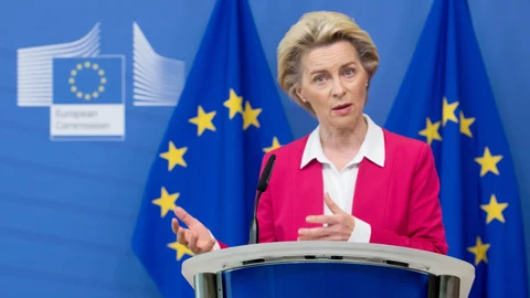 La presidenta de la Comisión Europea, Ursula Von Der Leyen, durante una rueda de prensa en Bruselas