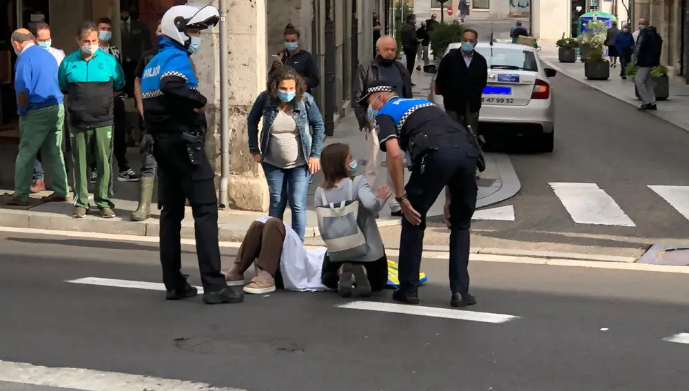 Imagen del atropello ocurrido en la plaza el Corrillo de Valladolid.EUROPA PRESS24/09/2020