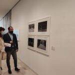 La concejala Ana Redondo y Javier Hontoria presentan la exposición